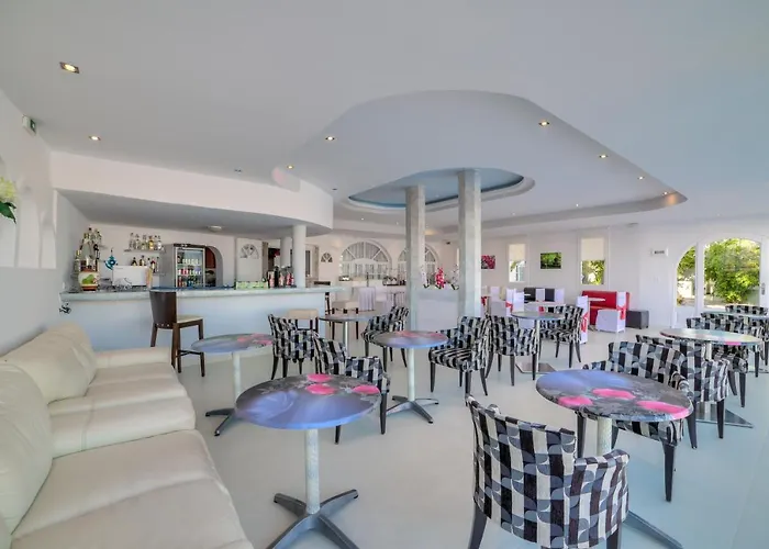 Pantheon Hotel